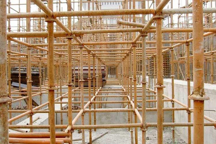 建筑工程用濟(jì)寧井字架租賃設(shè)備的設(shè)計、制造、安裝、使用、拆除，須符合有關(guān)《標(biāo)準(zhǔn)》和相關(guān)《規(guī)范》的有關(guān)規(guī)定